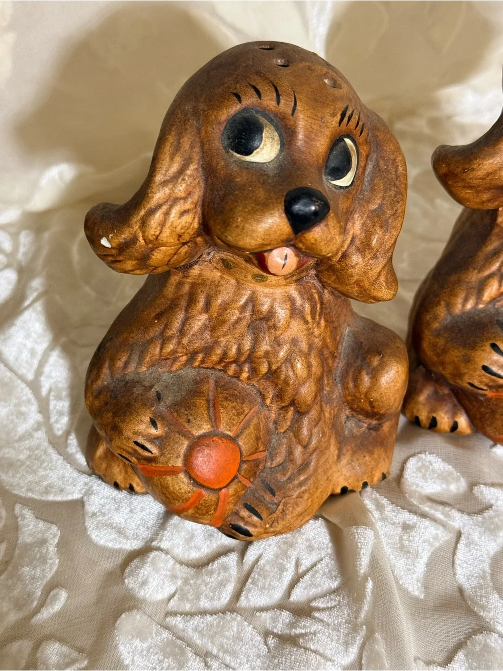 Kitschy Vintage mid-century ceramic cocker spaniel salt and pepper shaker set